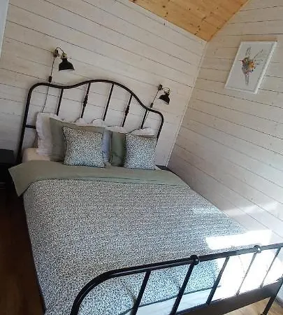 Holiday home Pod Borowka